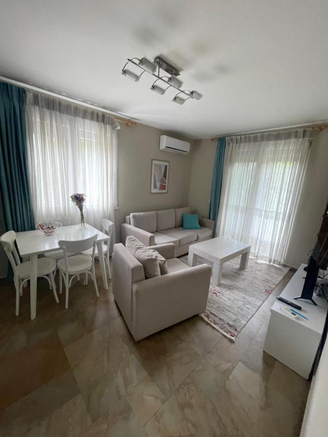 Anna'S Apartment Tirana Exterior photo